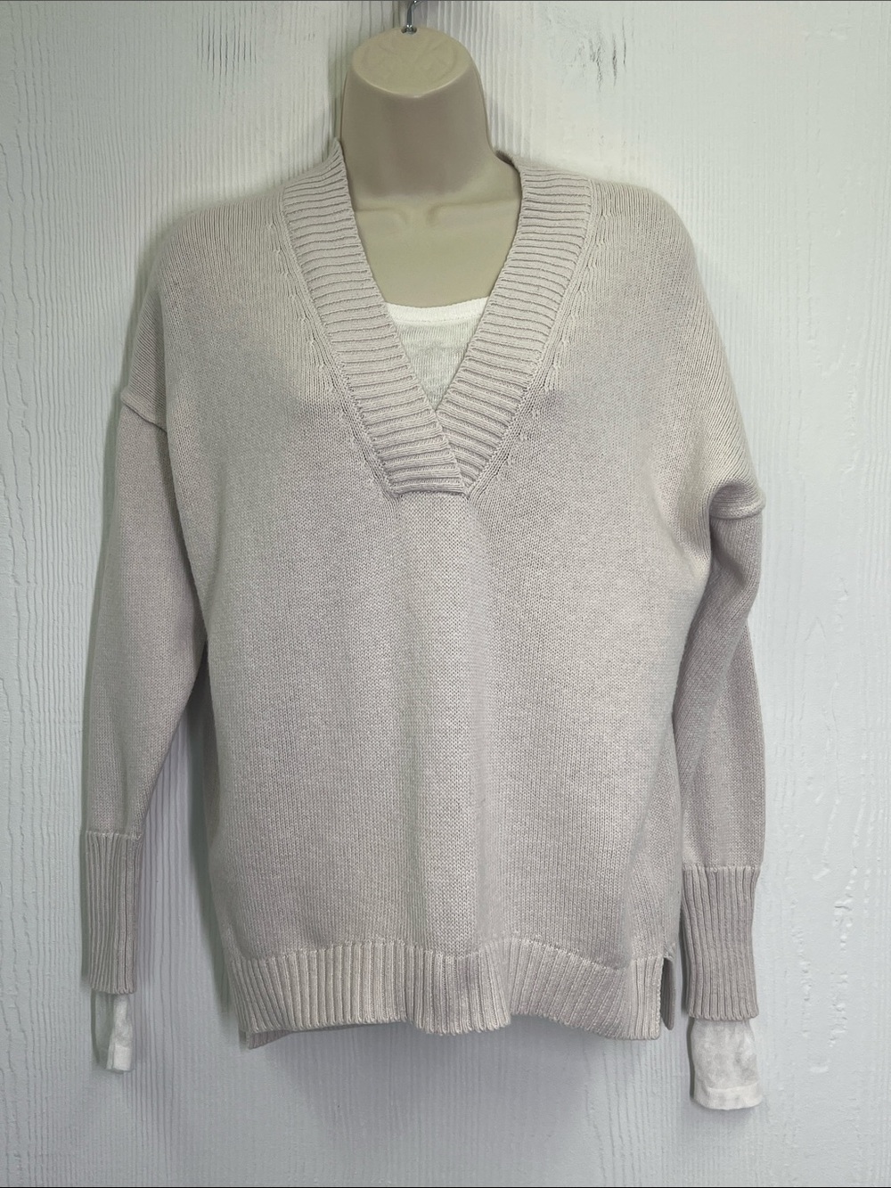 Brochu Walker - Looker Pre Layered V Neck Long Sleeve Cashmere Blend Sweater XS